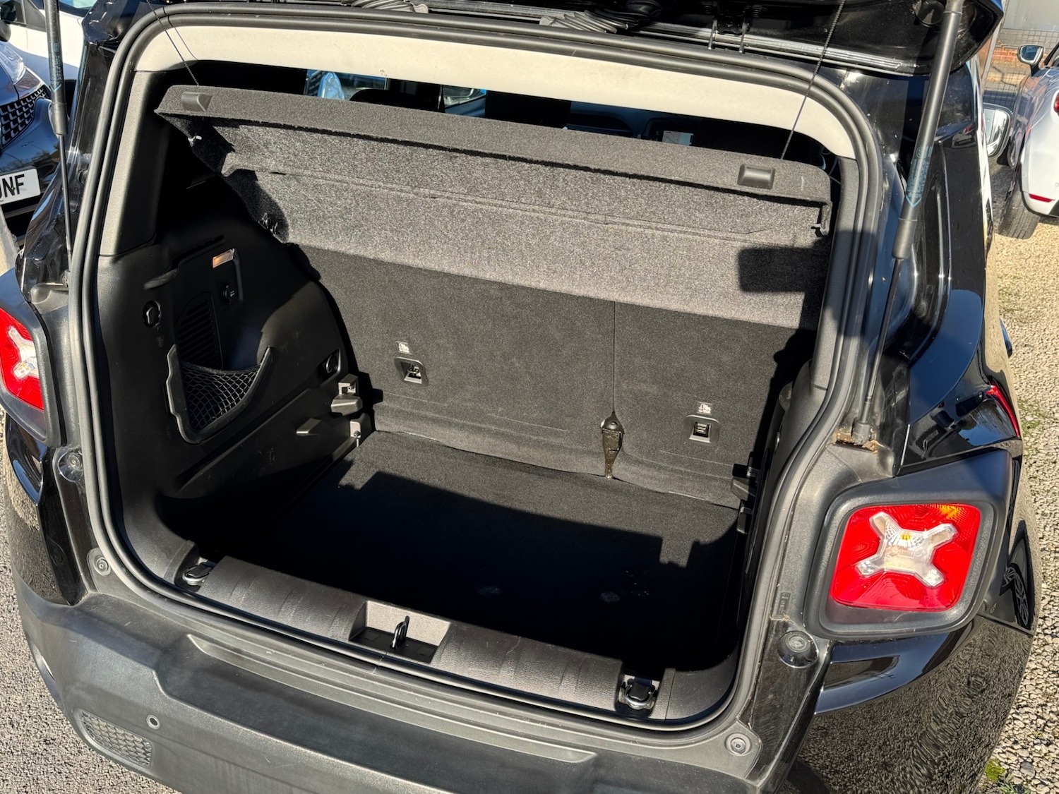 Used Jeep Renegade 2017 for sale - 76600008: Photo 25