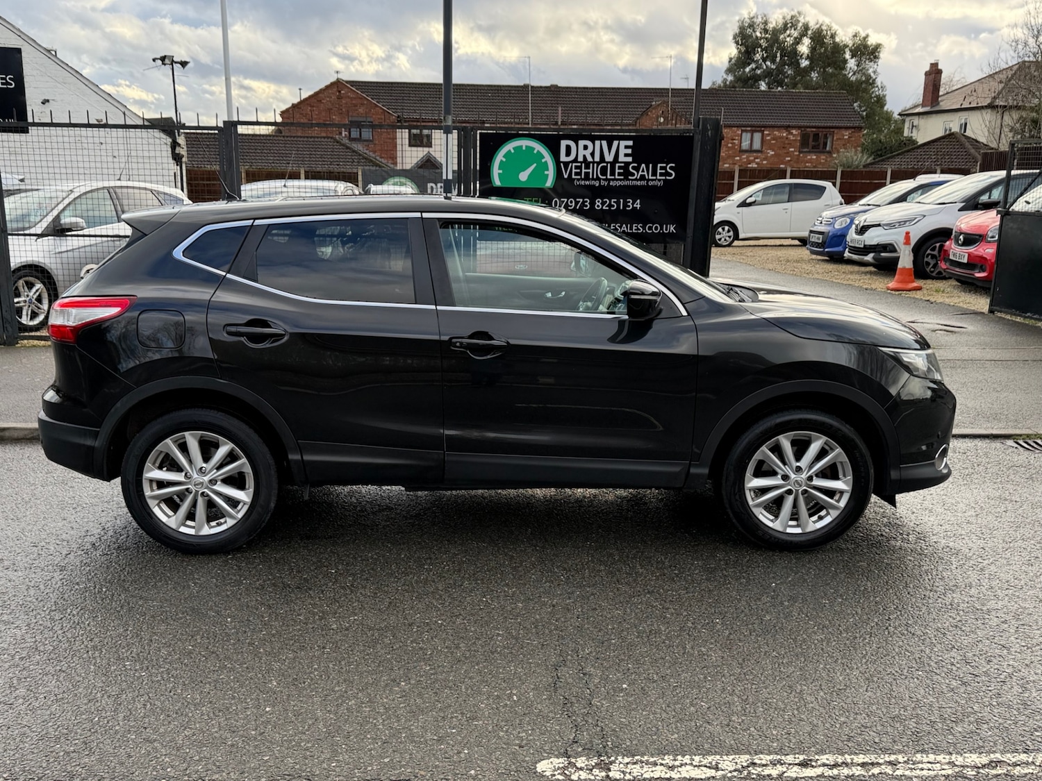 Used Nissan Qashqai 2014 for sale - 77570158: Photo 3