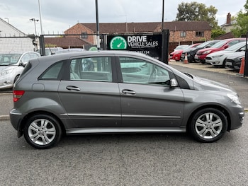 Used Mercedes-Benz B Class 2010 for sale - 78630351: Photo