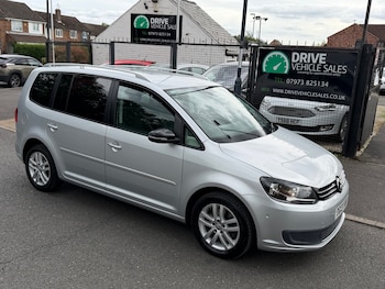 Used Volkswagen Touran 2013 for sale - 79047004: Photo