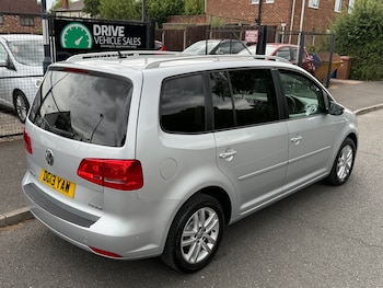Used Volkswagen Touran 2013 for sale - 79047004: Photo