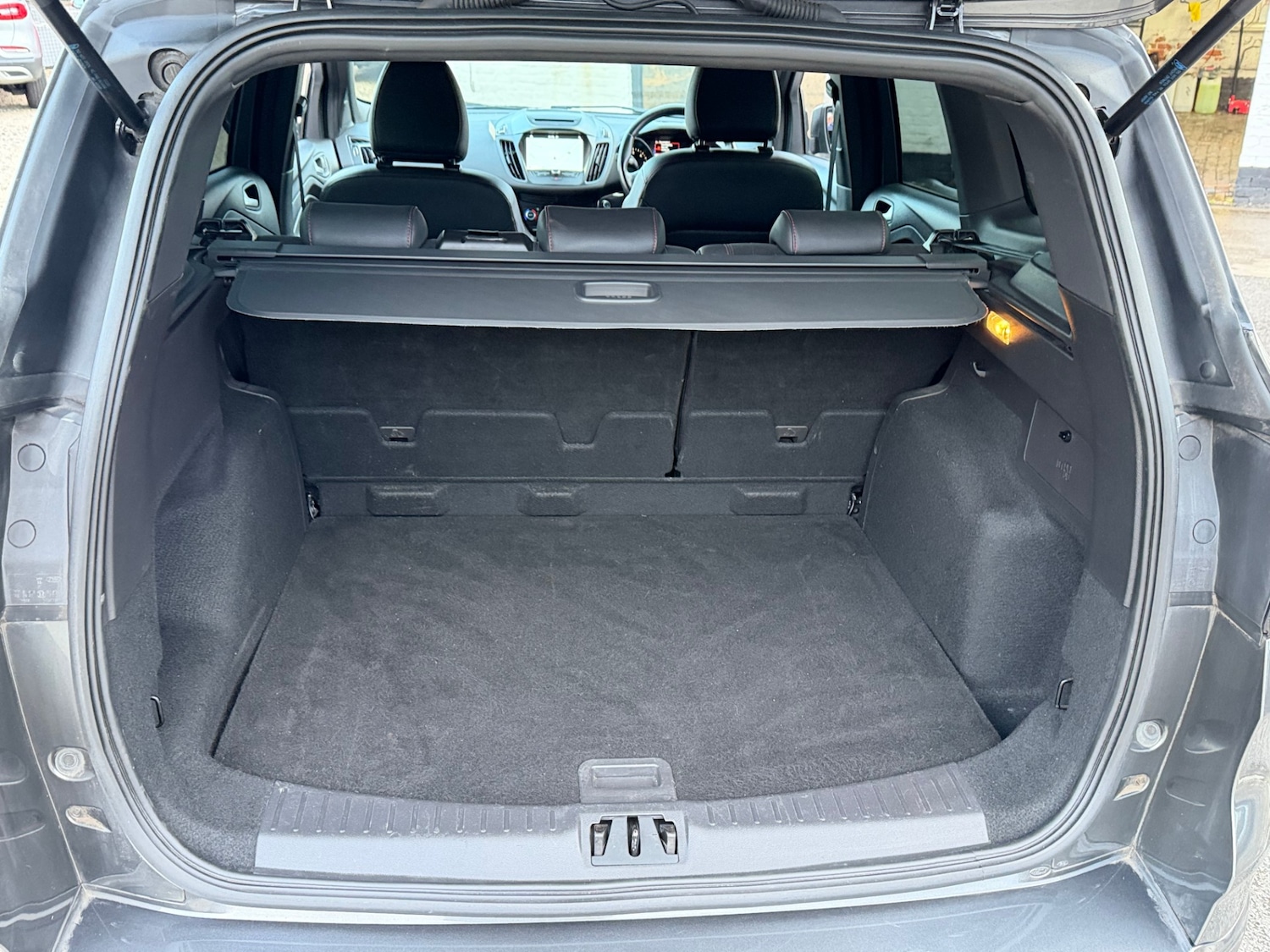 Used Ford Kuga 2017 for sale - 77312419: Photo 28