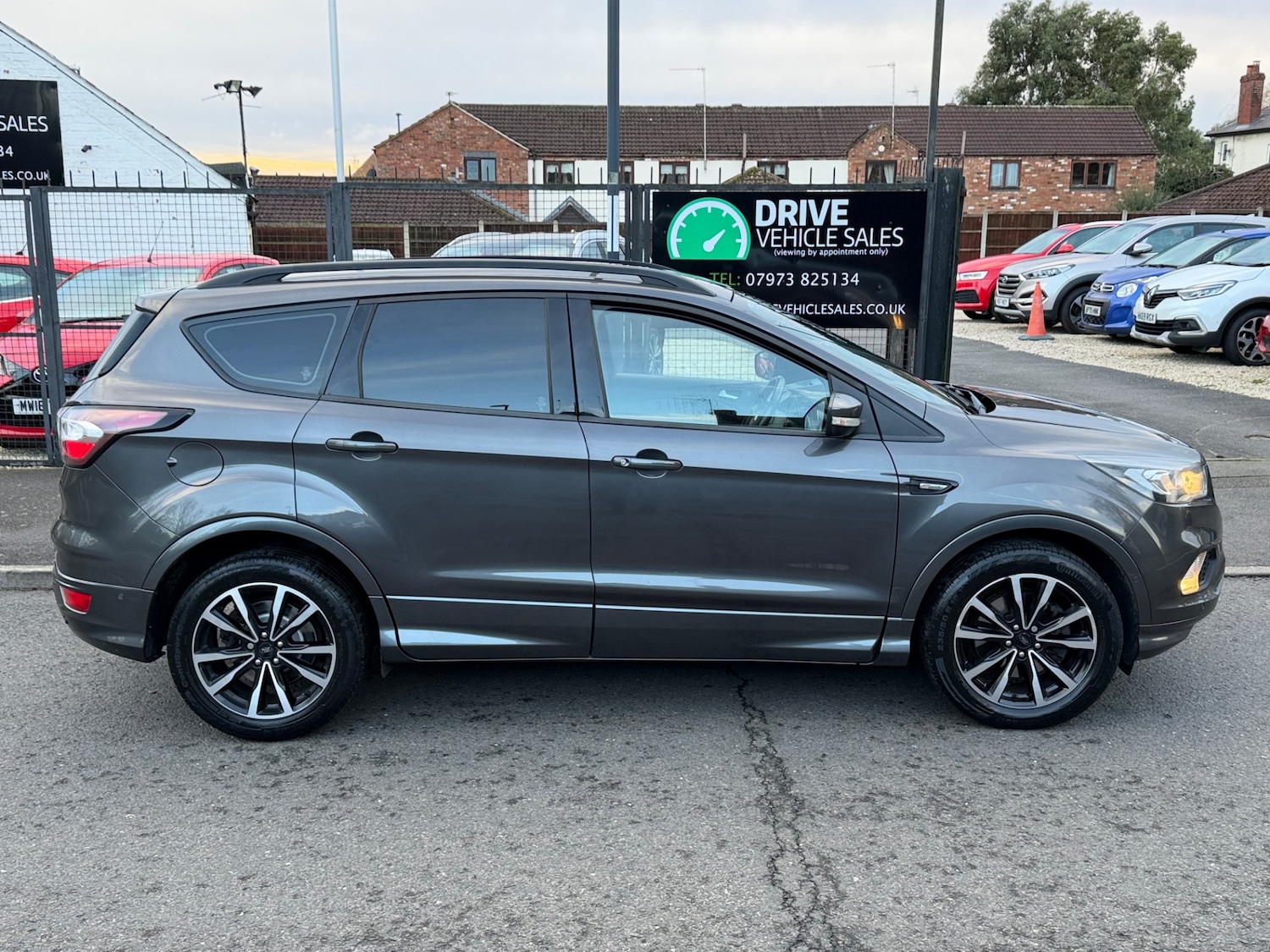 Used Ford Kuga 2017 for sale - 77312419: Photo 3