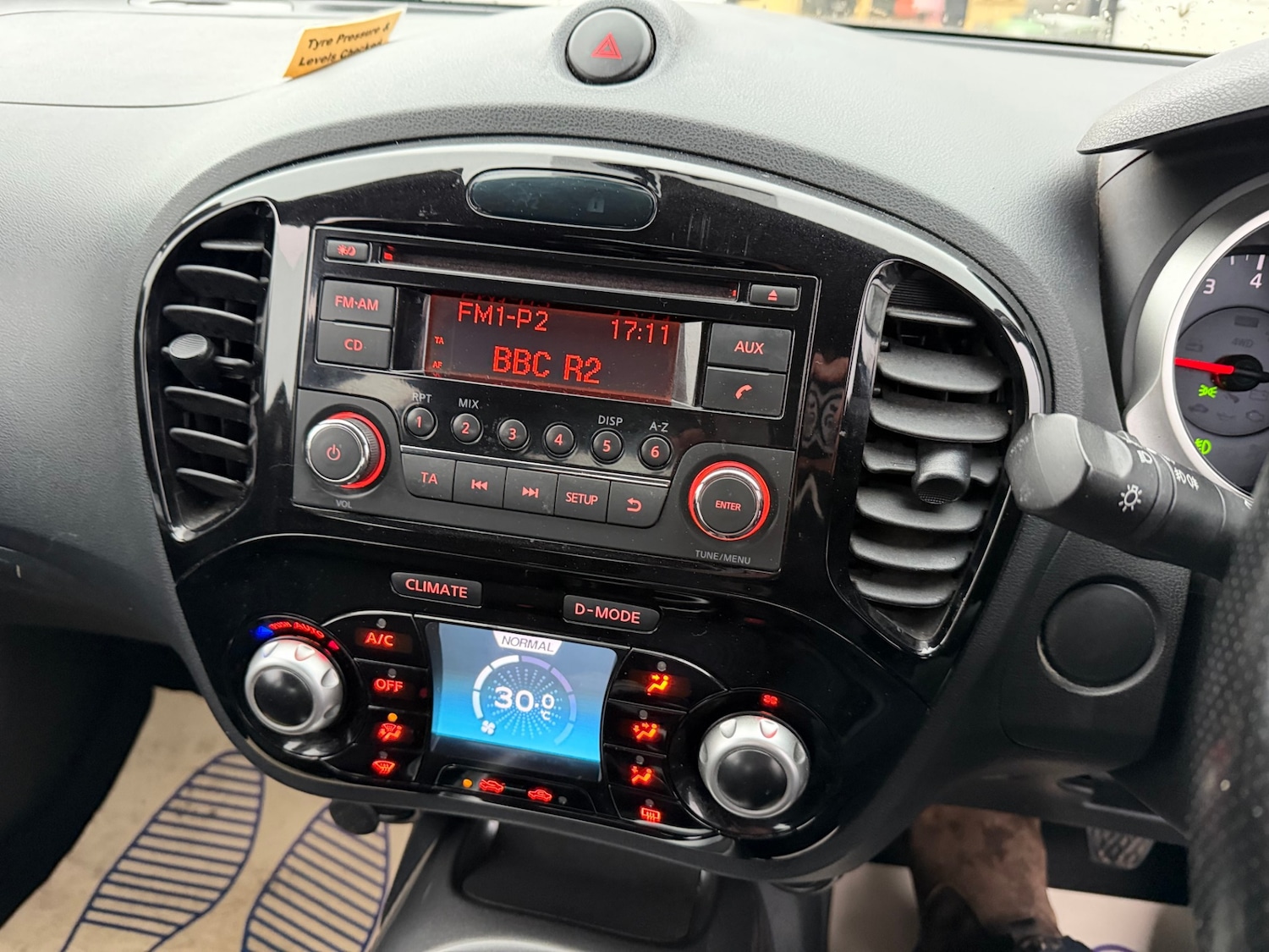 Used Nissan Juke 2014 for sale - 77248238: Photo 16