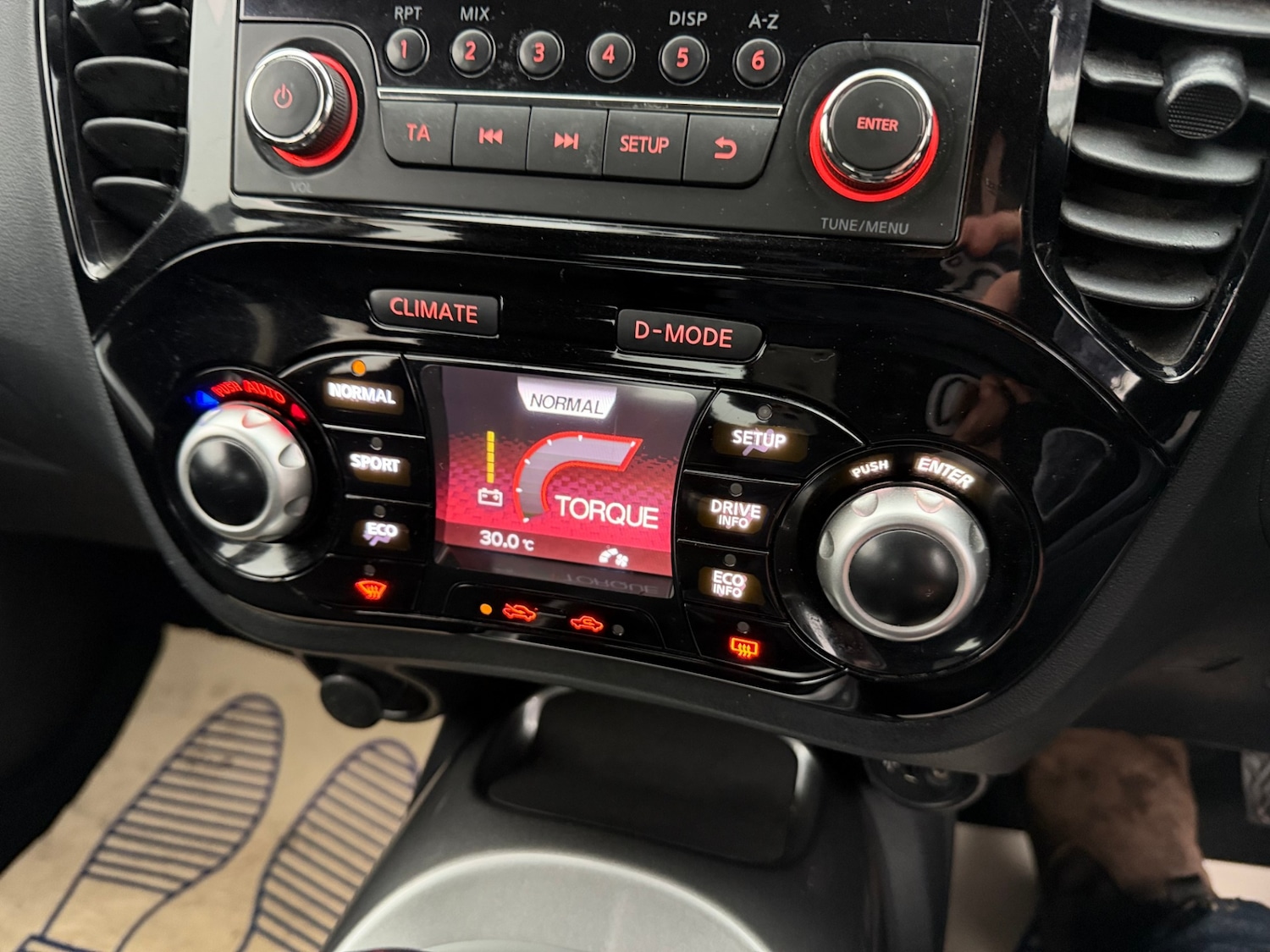 Used Nissan Juke 2014 for sale - 77248238: Photo 18