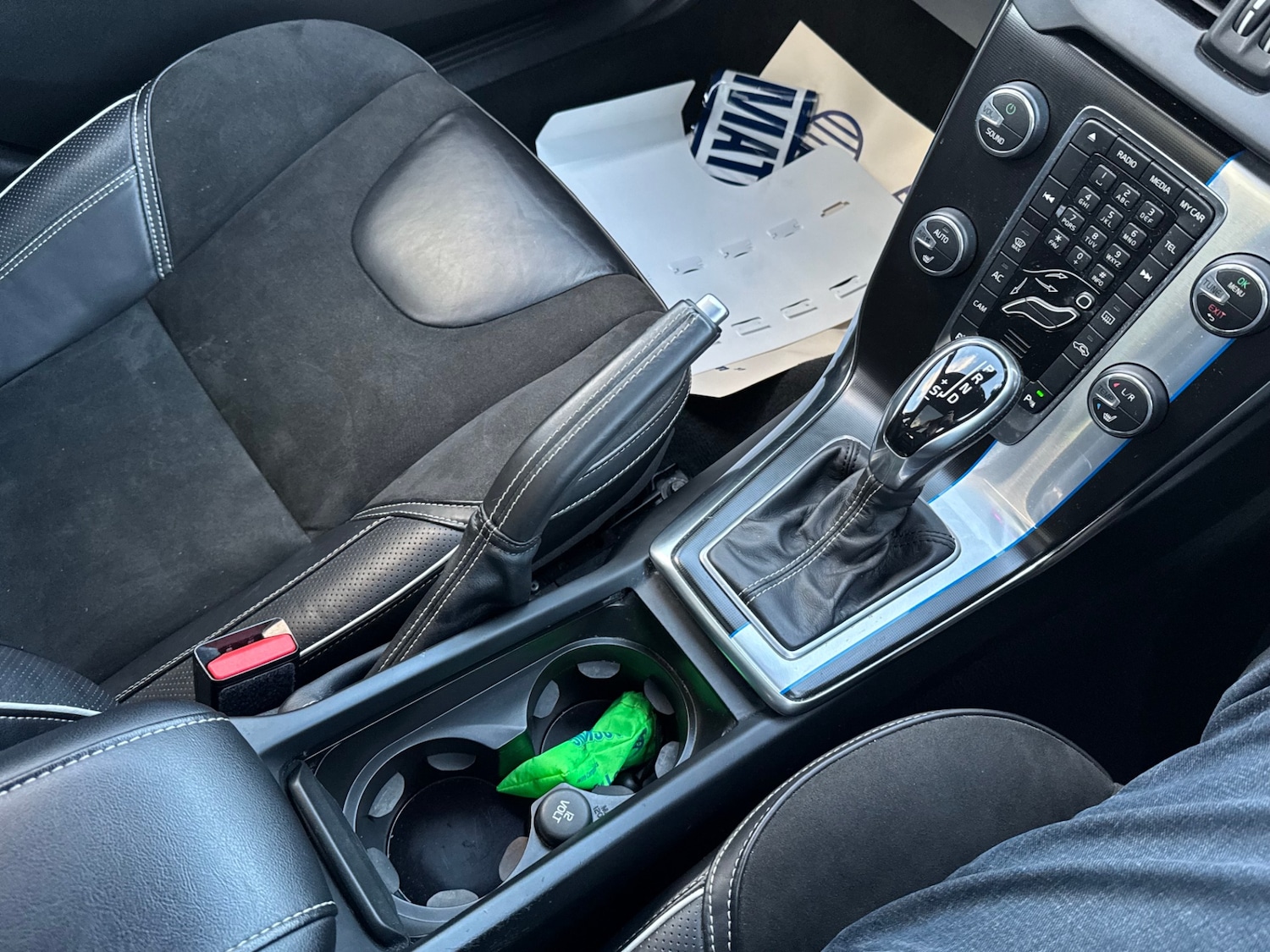 Used Volvo V40 2014 for sale - 76393783: Photo 16