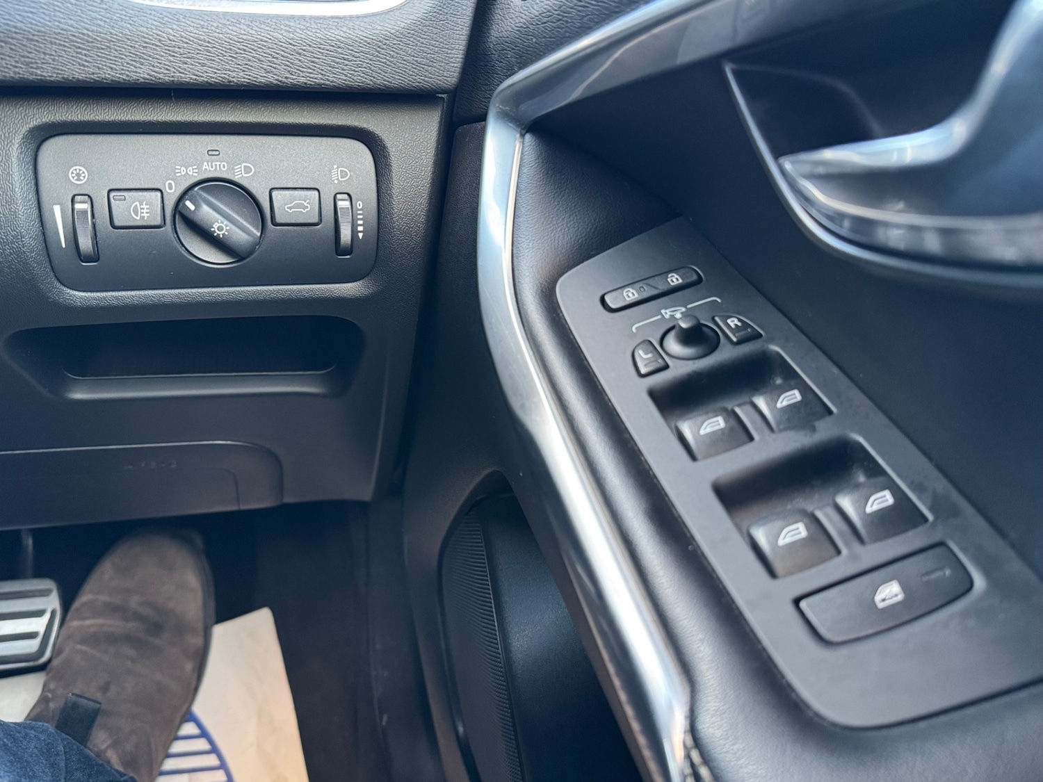 Used Volvo V40 2014 for sale - 76393783: Photo 22