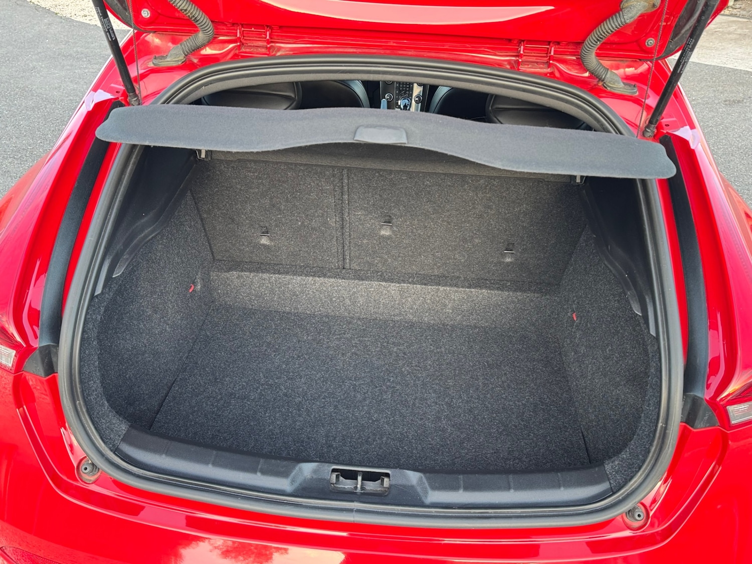 Used Volvo V40 2014 for sale - 76393783: Photo 26