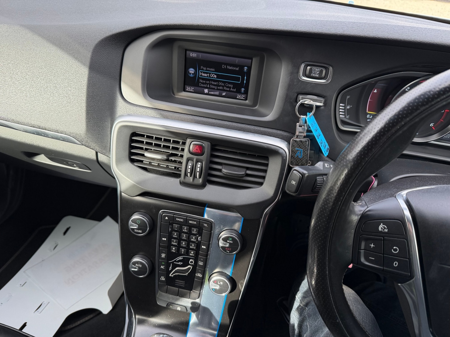 Used Volvo V40 2015 for sale - 78144234: Photo 14