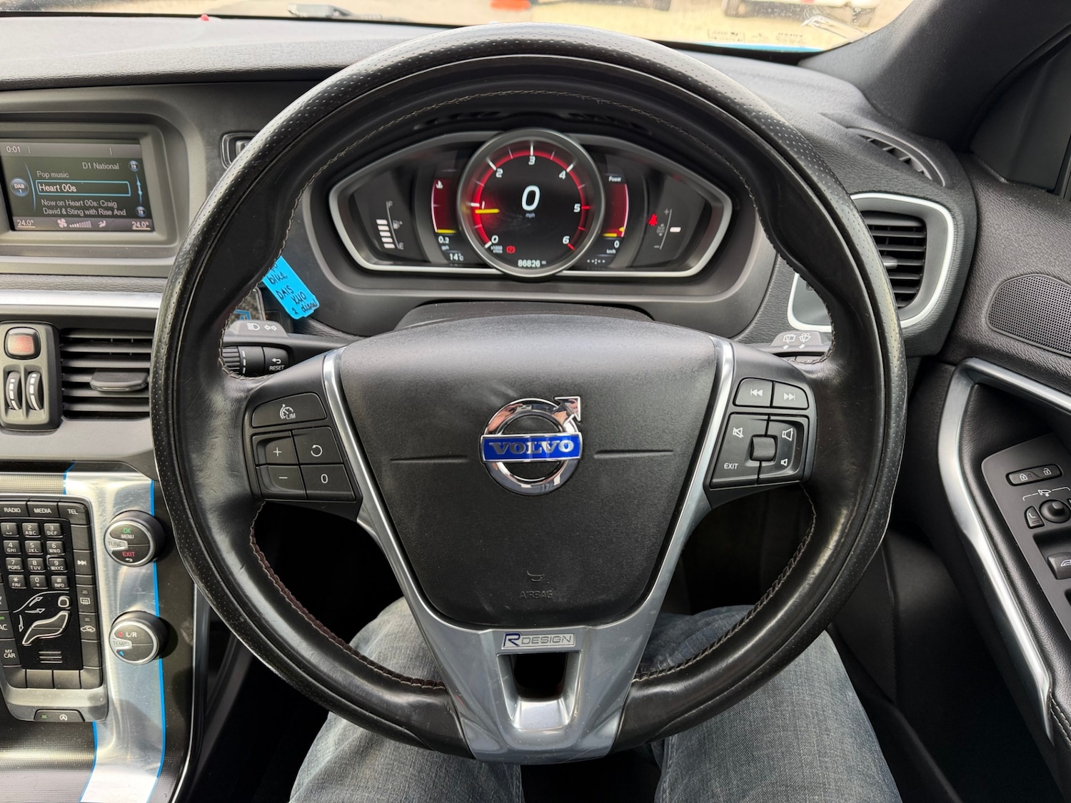 Used Volvo V40 2015 for sale - 78144234: Photo 15