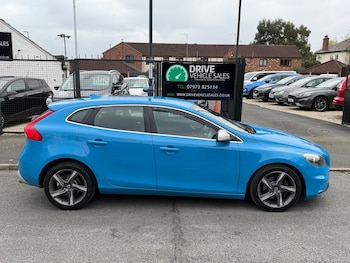Used Volvo V40 2015 for sale - 78144234: Photo