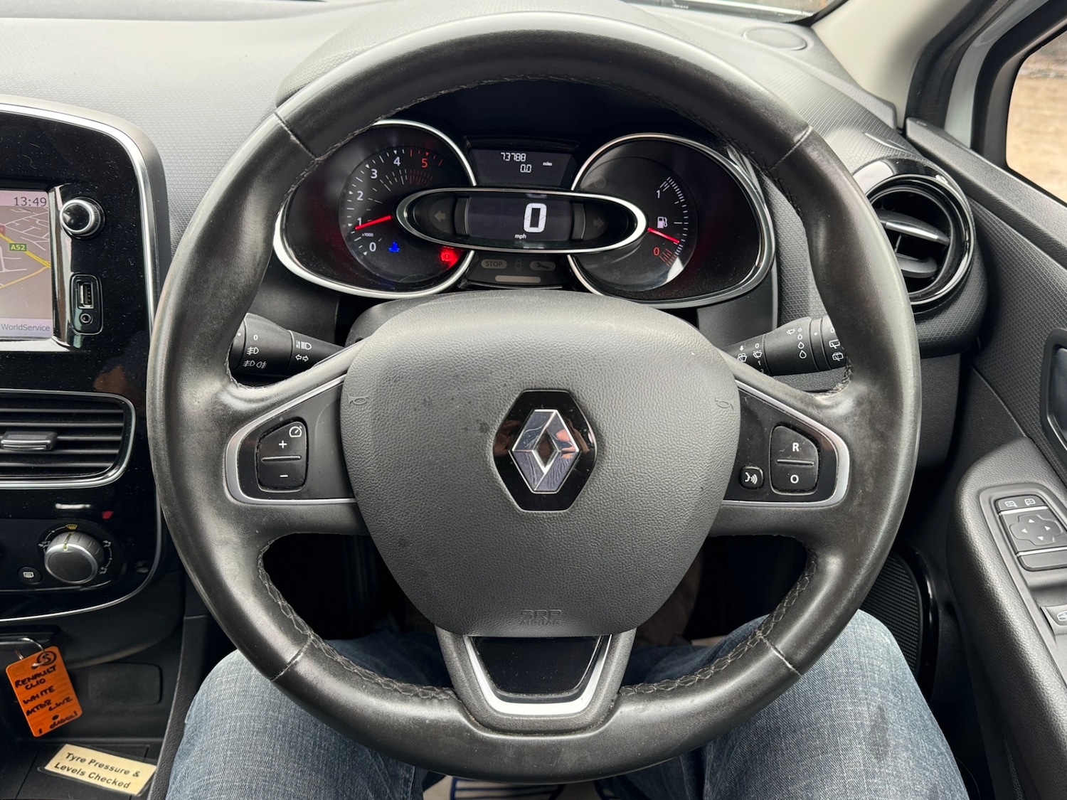 Used Renault Clio 2018 for sale - 76492309: Photo 16