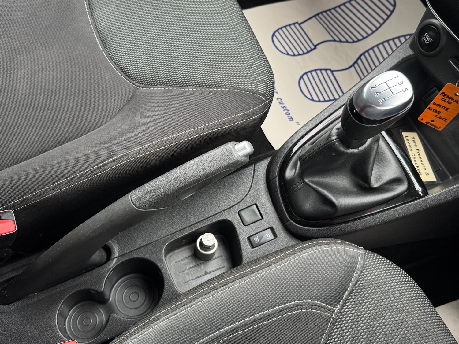 Used Renault Clio 2018 for sale - 76492309: Photo 17