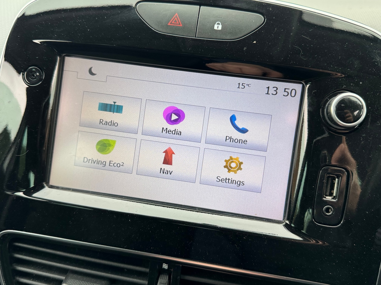 Used Renault Clio 2018 for sale - 76492309: Photo 20