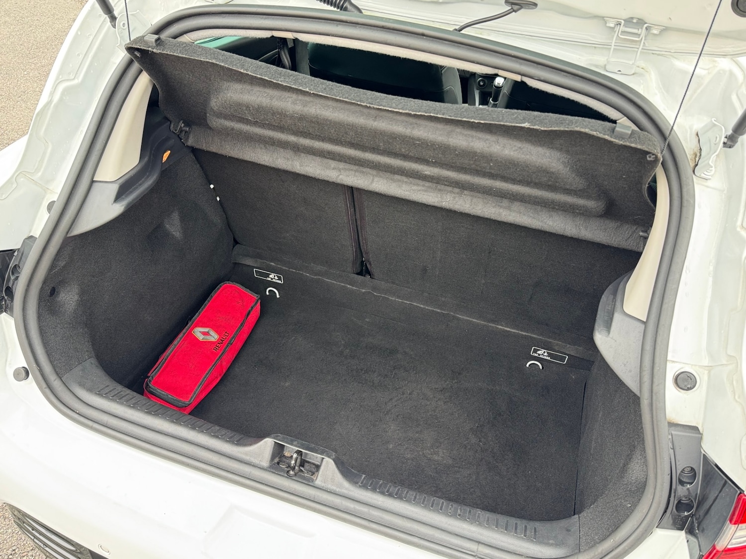 Used Renault Clio 2018 for sale - 76492309: Photo 28