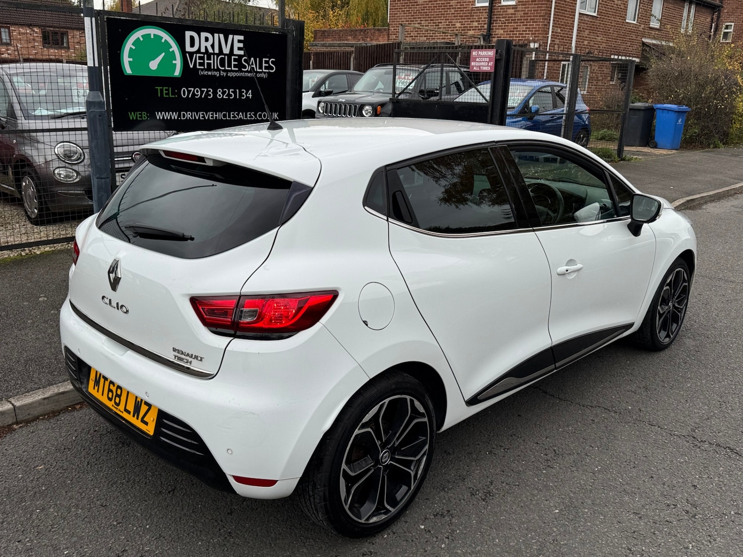 Used Renault Clio 2018 for sale - 76492309: Photo 4