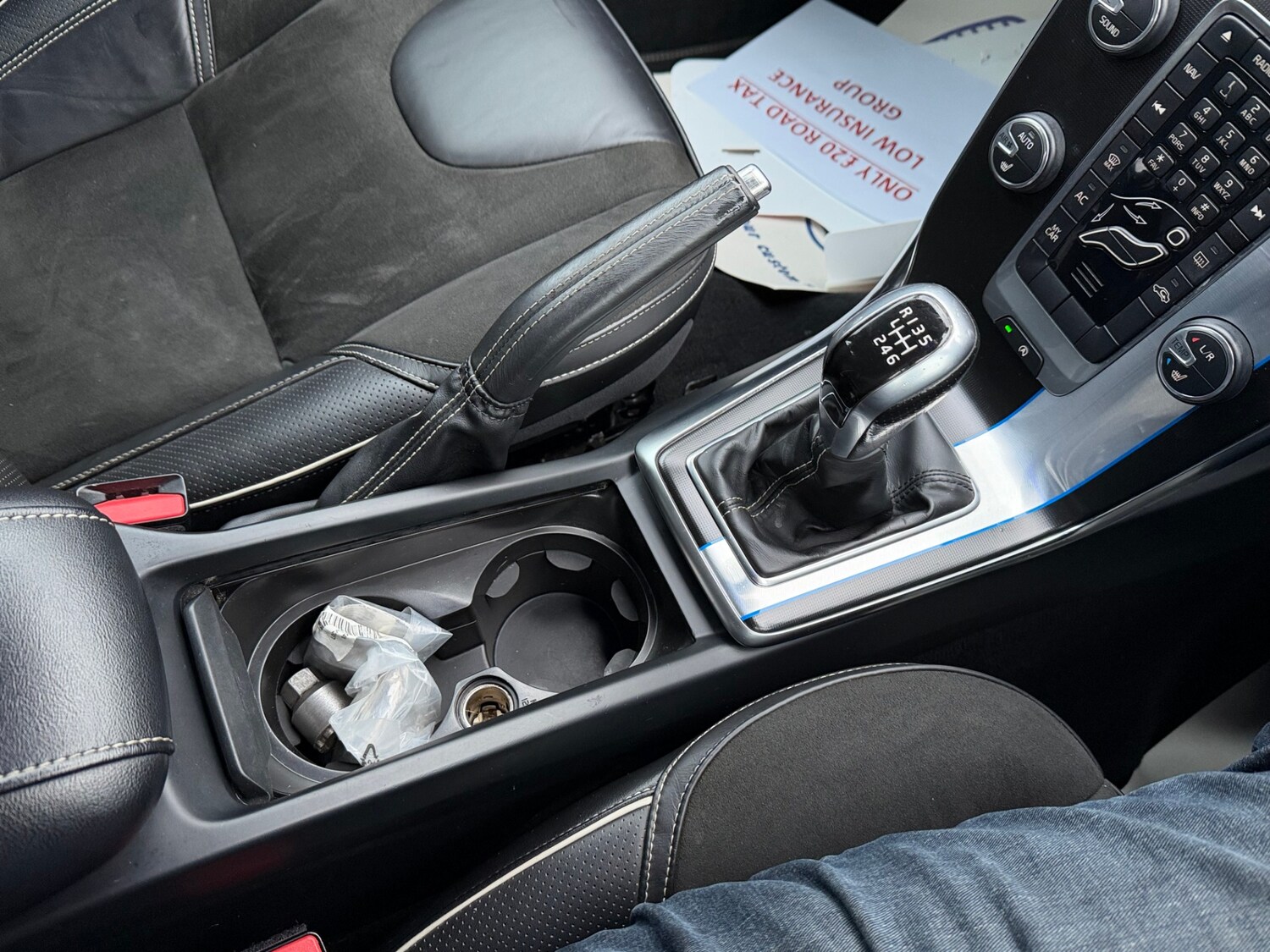 Used Volvo V40 2015 for sale - 77381034: Photo 15