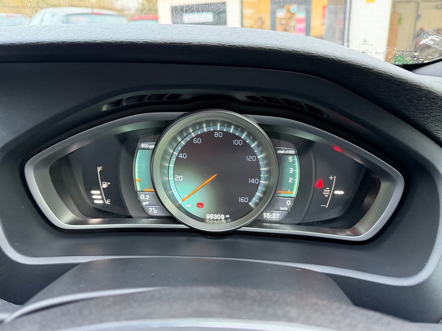 Used Volvo V40 2015 for sale - 77381034: Photo 9