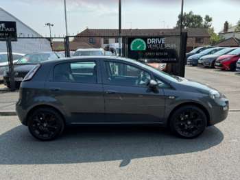 Used Fiat Punto 2016 for sale - 74984196: Photo