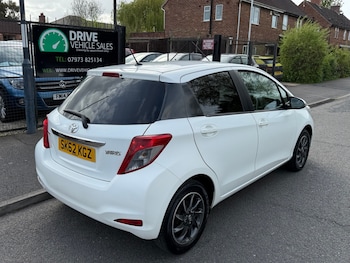 Used Toyota Yaris 2012 for sale - 78270387: Photo