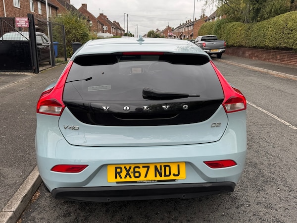 Used Volvo V40 2017 for sale - 76253619: Photo 5