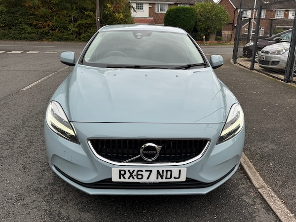 Used Volvo V40 2017 for sale - 76253619: Photo 8