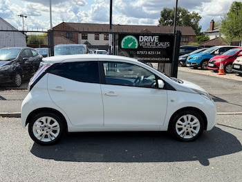 Used Toyota AYGO 2016 for sale - 79595764: Photo