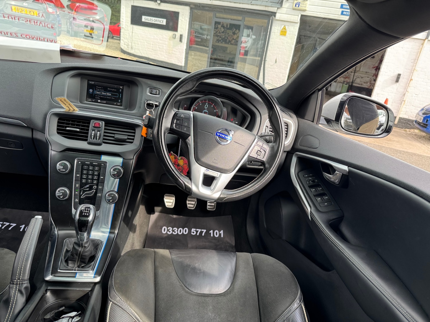 Used Volvo V40 2015 for sale - 76114468: Photo 11