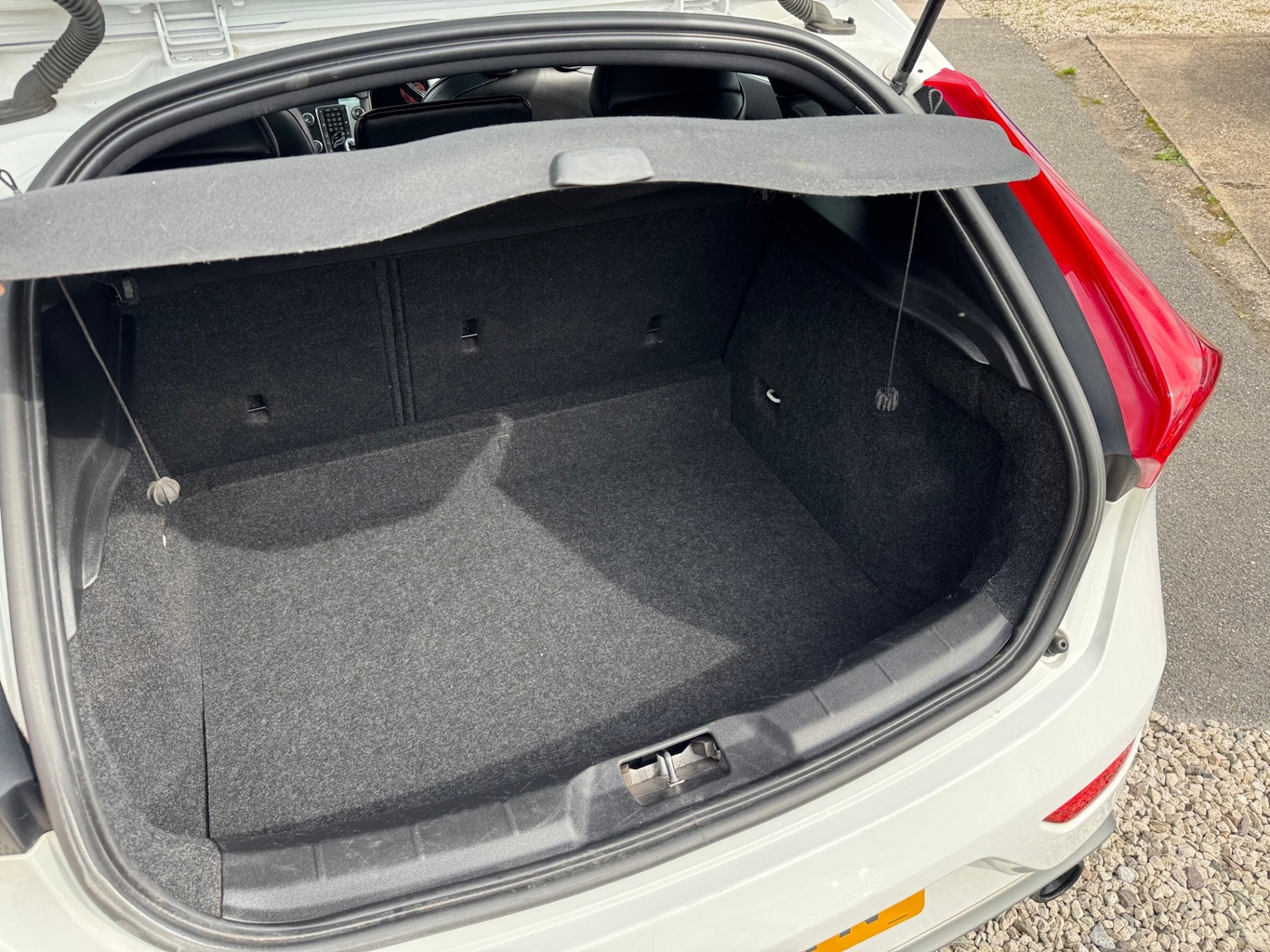 Used Volvo V40 2015 for sale - 76114468: Photo 21