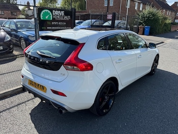 Used Volvo V40 2015 for sale - 76114468: Photo 4