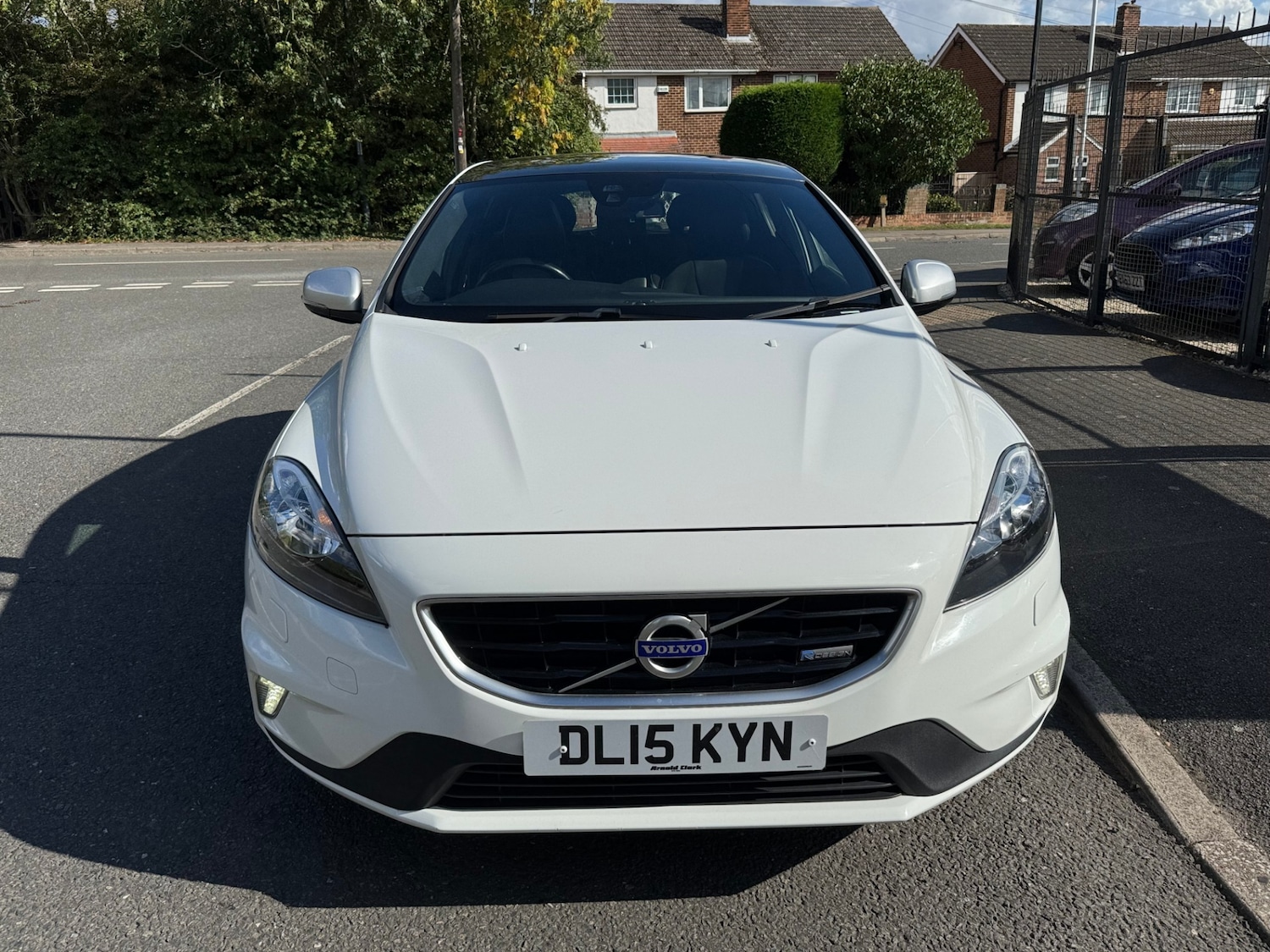 Used Volvo V40 2015 for sale - 76114468: Photo 8
