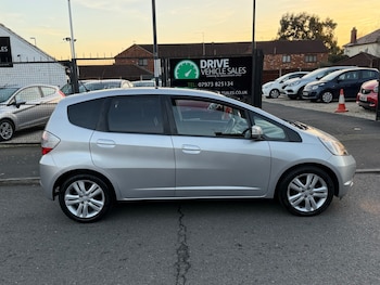 Used Honda Jazz 2009 for sale - 77653877: Photo