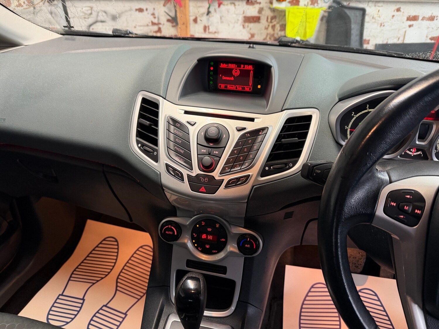 Used Ford Fiesta 2009 for sale - 77687427: Photo 11