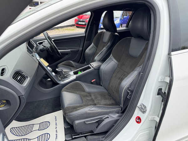 Used Volvo V60 2015 for sale - 76221960: Photo 20