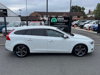 Used Volvo V60 2015 for sale - 76221960: Photo 3