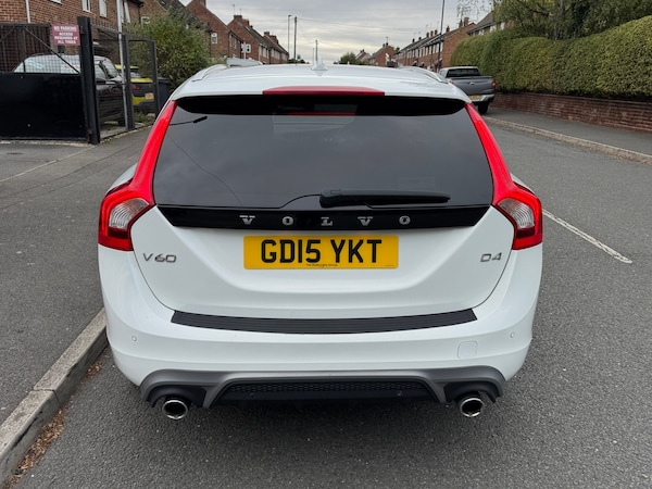 Used Volvo V60 2015 for sale - 76221960: Photo 5