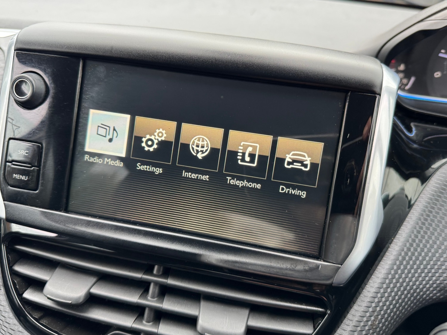 Used Peugeot 2008 2014 for sale - 76450477: Photo 21