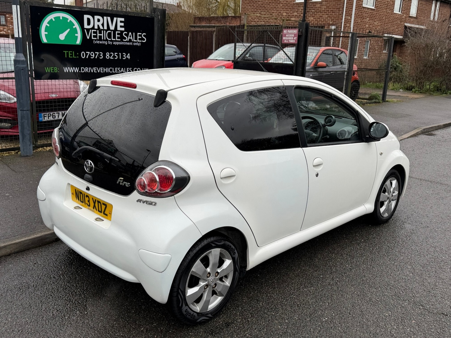 Used Toyota AYGO 2013 for sale - 77689365: Photo 4