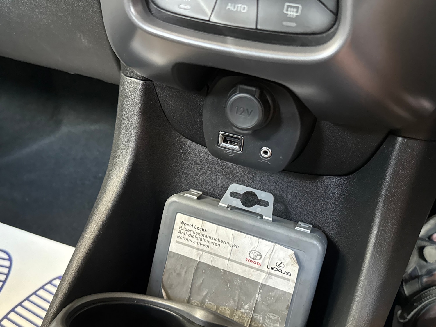 Used Toyota AYGO 2019 for sale - 77223054: Photo 23