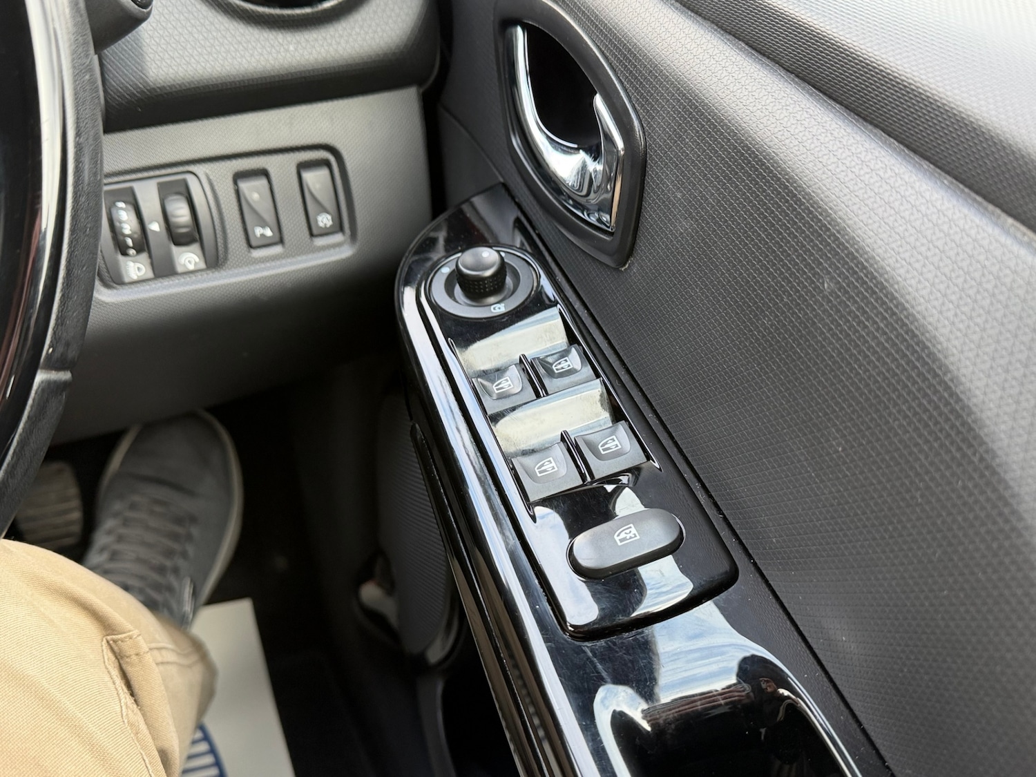 Used Renault Clio 2014 for sale - 78212122: Photo 20