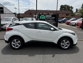 Used Toyota C-HR 2017 for sale - 78971362: Photo