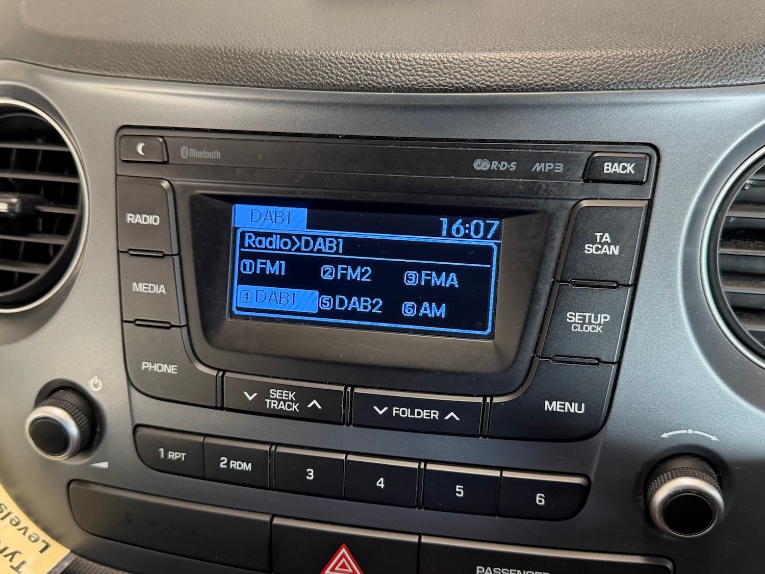 Used Hyundai i10 2017 for sale - 77918304: Photo 20