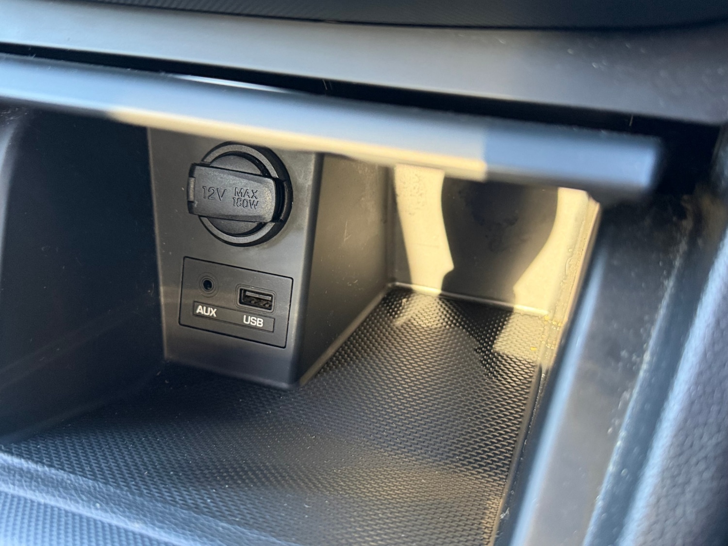 Used Hyundai i10 2017 for sale - 77918304: Photo 23