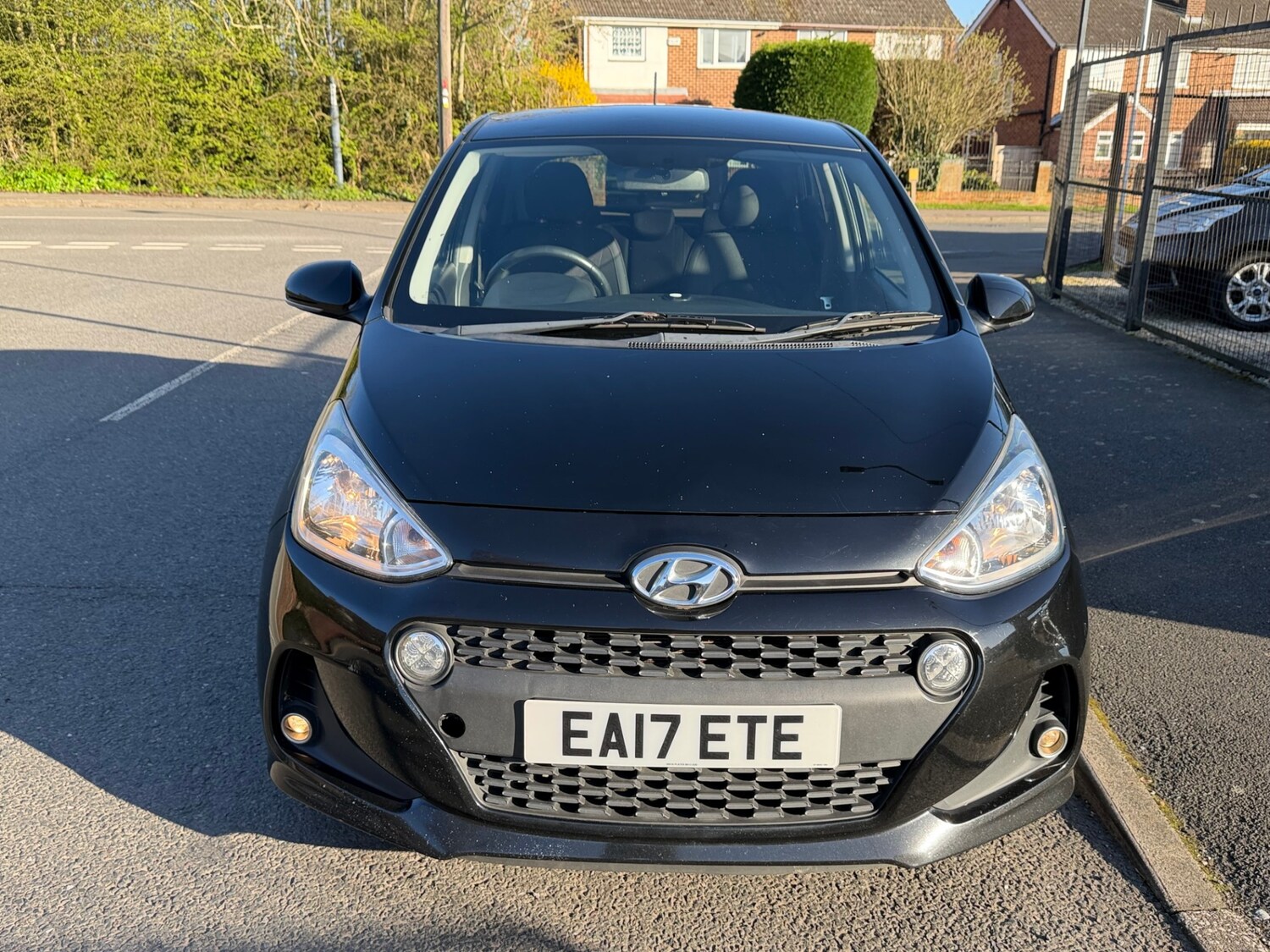 Used Hyundai i10 2017 for sale - 77918304: Photo 8