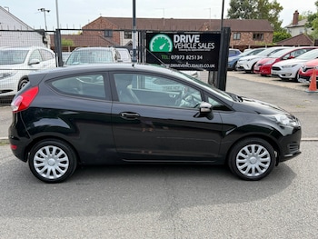 Used Ford Fiesta 2014 for sale - 78973788: Photo