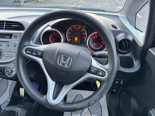 Used Honda Jazz 2010 for sale - 76196184: Photo 15