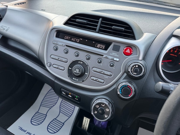Used Honda Jazz 2010 for sale - 76196184: Photo 16