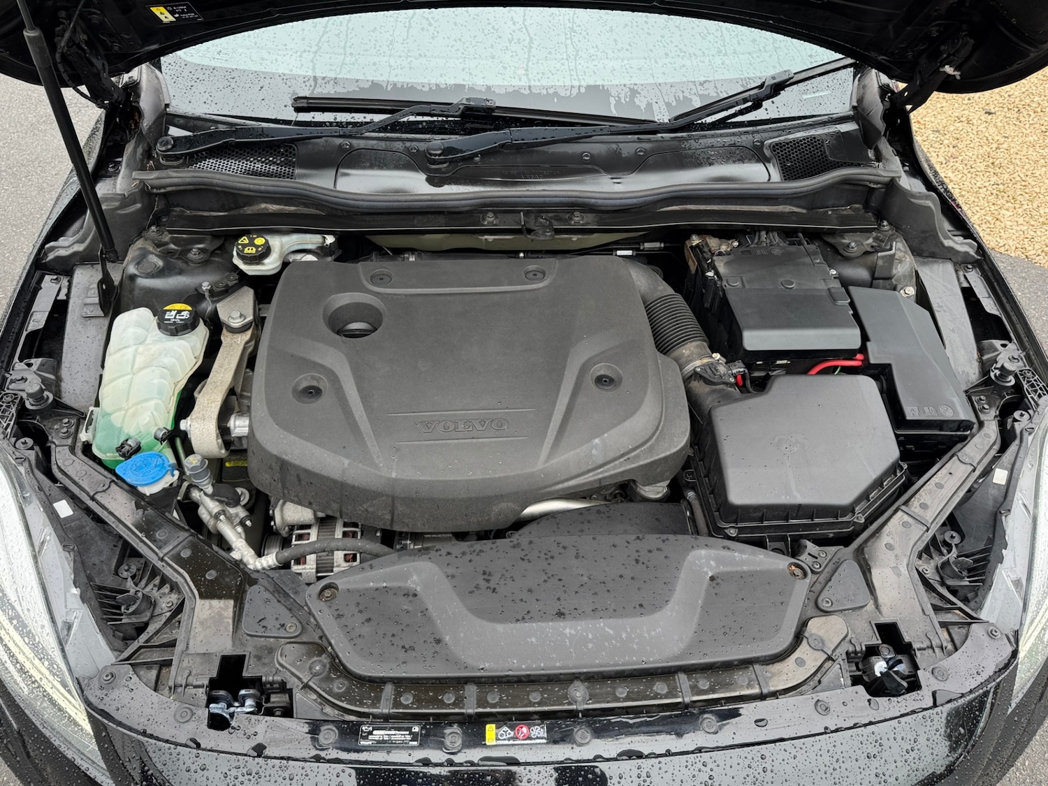 Used Volvo V40 2017 for sale - 76159284: Photo 9