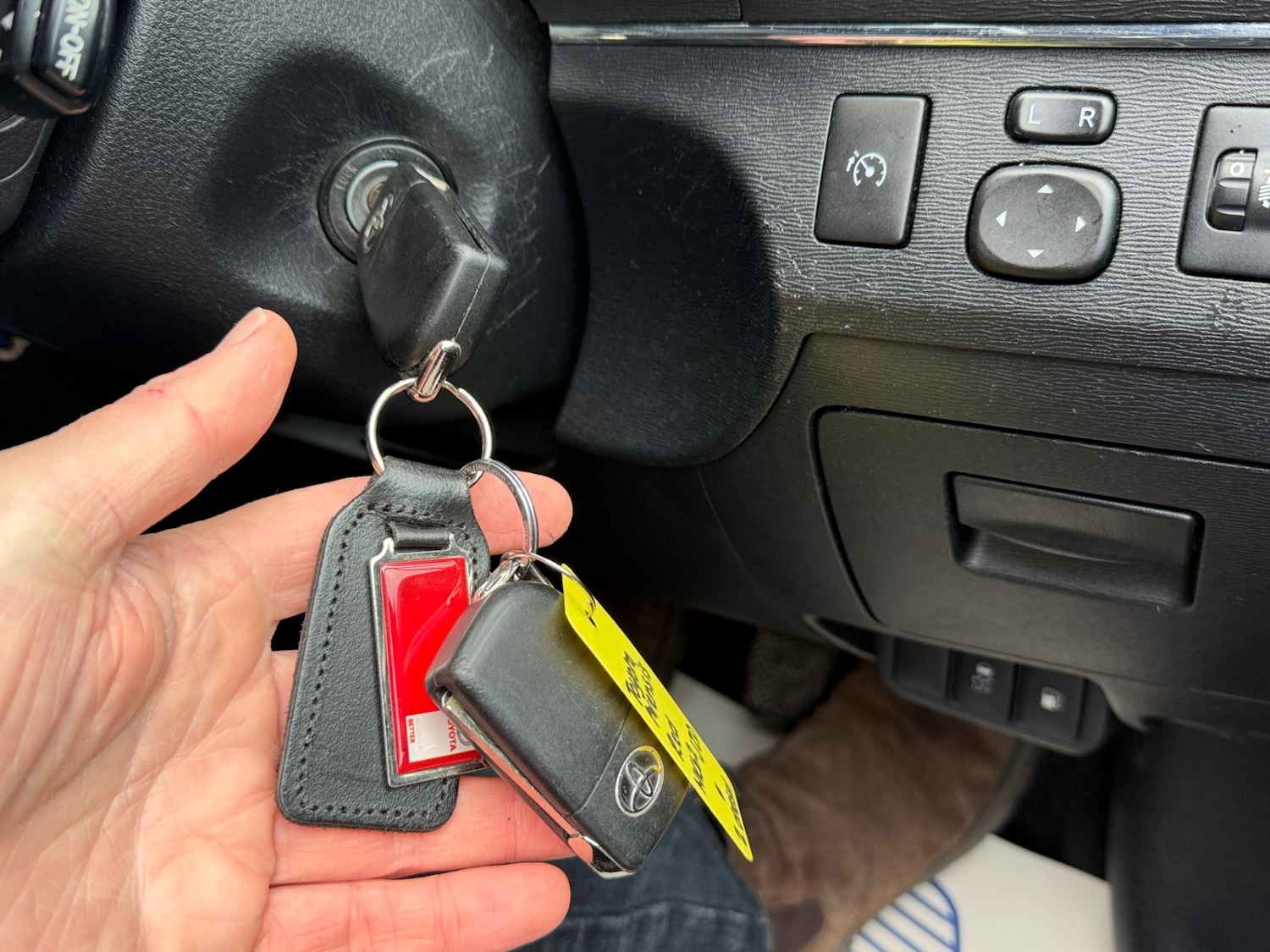 Used Toyota Avensis 2013 for sale - 77702591: Photo 24