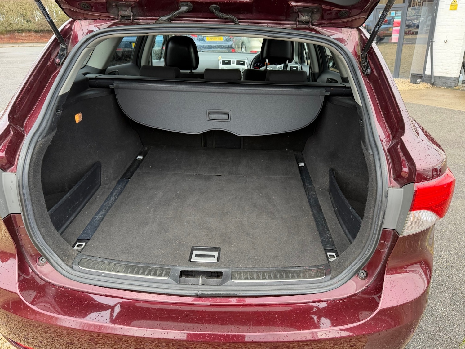 Used Toyota Avensis 2013 for sale - 77702591: Photo 26